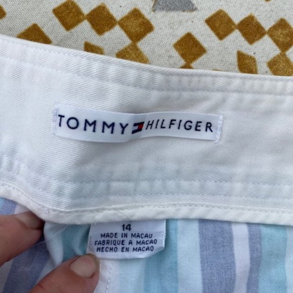 Tommy Hilfiger Cropped "Nautical Style" Pants - Picture 2 of 11